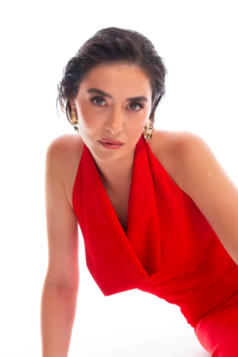 Ezgi Eyüboğlu’ndan Yeni Single: Bize Ne Kalır 3 WhatsApp Image 2026 08 08 at 10.19.11 Ezgi Eyüboğlu’ndan Yeni Single: Bize Ne Kalır