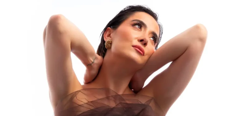 Ezgi Eyüboğlu’ndan Yeni Single: Bize Ne Kalır