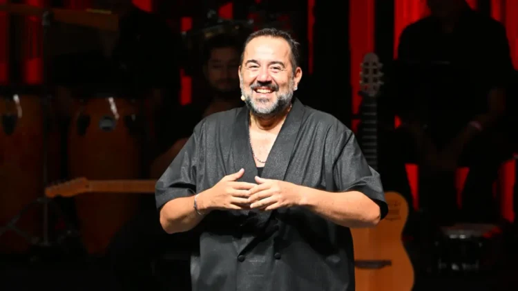 Ata Demirer’den Harbiye’de kahkaha ve müzik şöleni