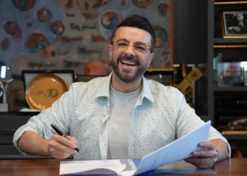 Burak Kut, kariyerinde yeni bir döneme adım attı