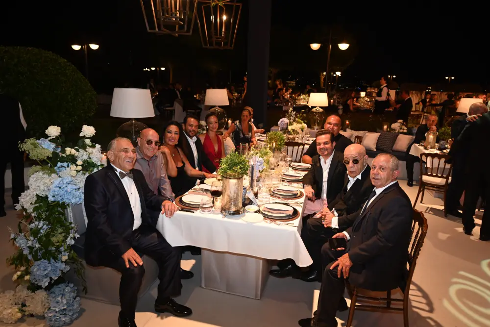 Mısra-Can Yalçın çifti ömür boyu mutluluğa 'evet' dedi 7 İzzet Öz, Fuat Güner, Nüket Duru, Emre Altuğ, Pınar Yüzbaşıgil, Kenan Doğulu, Mazhar Alanson, Salih Keçeci