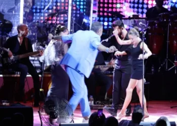 Hakan Altun’dan Alaçatı’da müzik ziyafeti