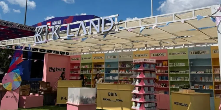 İstanbul Festivali’nde Kore kozmetiği eğlenceyle buluştu