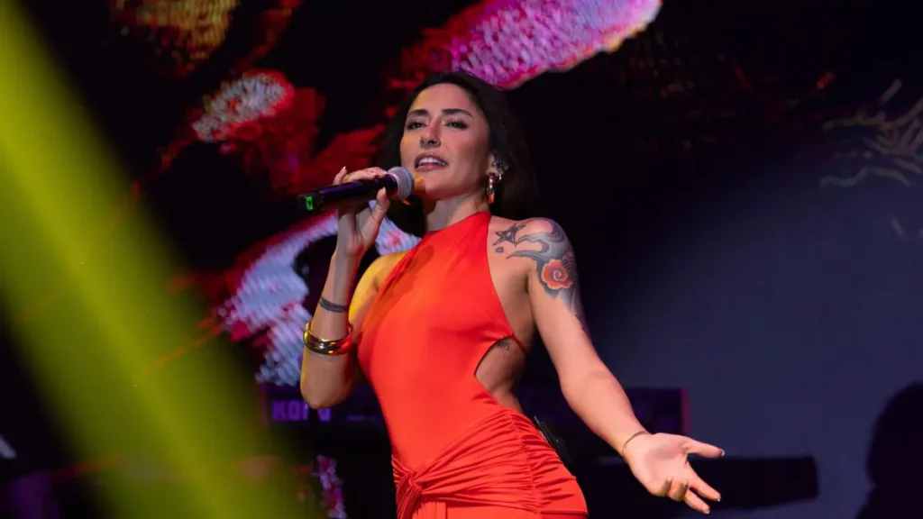 Melek Mosso'ya abone yağdı 1 melek mosso Melek Mosso'ya abone yağdı