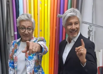 ‘Şahane Pazar’, 25 yıl sonra tiyatro sahnesine uyarlanıyor