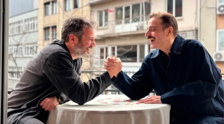 Ufuk Özkan kardeşi Umut ile aynı filmde
