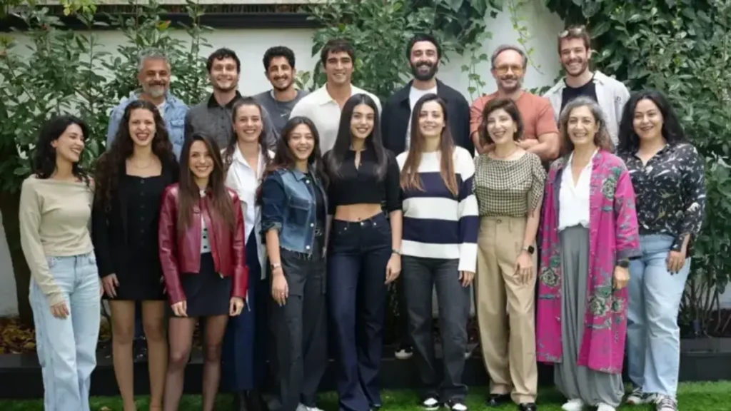 Susuz Yaz'ın güçlü kadrosu okuma provasında buluştu 1 6ab6457d502c86ada262300b Susuz Yaz'ın güçlü kadrosu okuma provasında buluştu