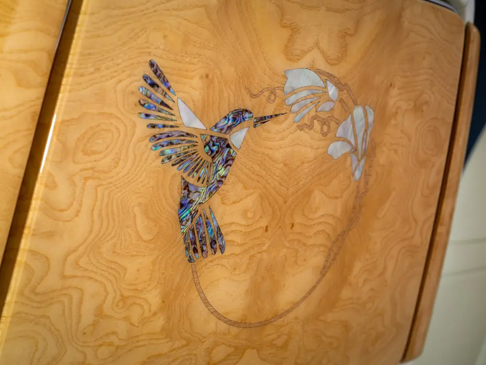 Abalone kabuğu kakma işçiliği ile Phantom Hummingbird 1 RR PhantomHummingbird Abalone kabuğu kakma işçiliği ile Phantom Hummingbird