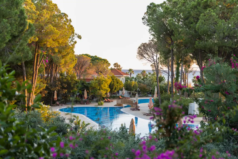 Ali Bey Hotels & Resorts’ta doğanın ritminde bir ekim 4 alibey pool Ali Bey Hotels & Resorts’ta doğanın ritminde bir ekim
