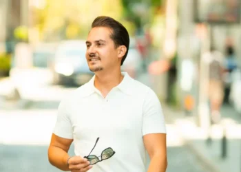 Eda-Metin Özülkü’den Ayberk Gezer’e tam destek
