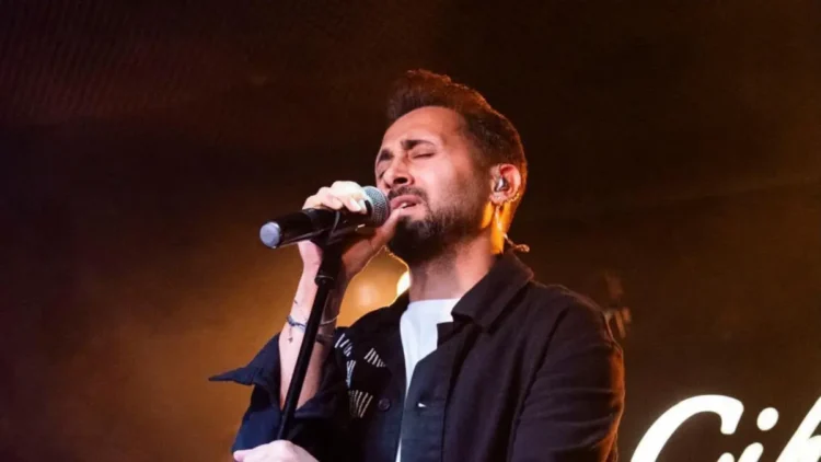 Aydın Şahin'den yewni single: Yanarsın 1 Aydın Şahin’den yewni single: Yanarsın