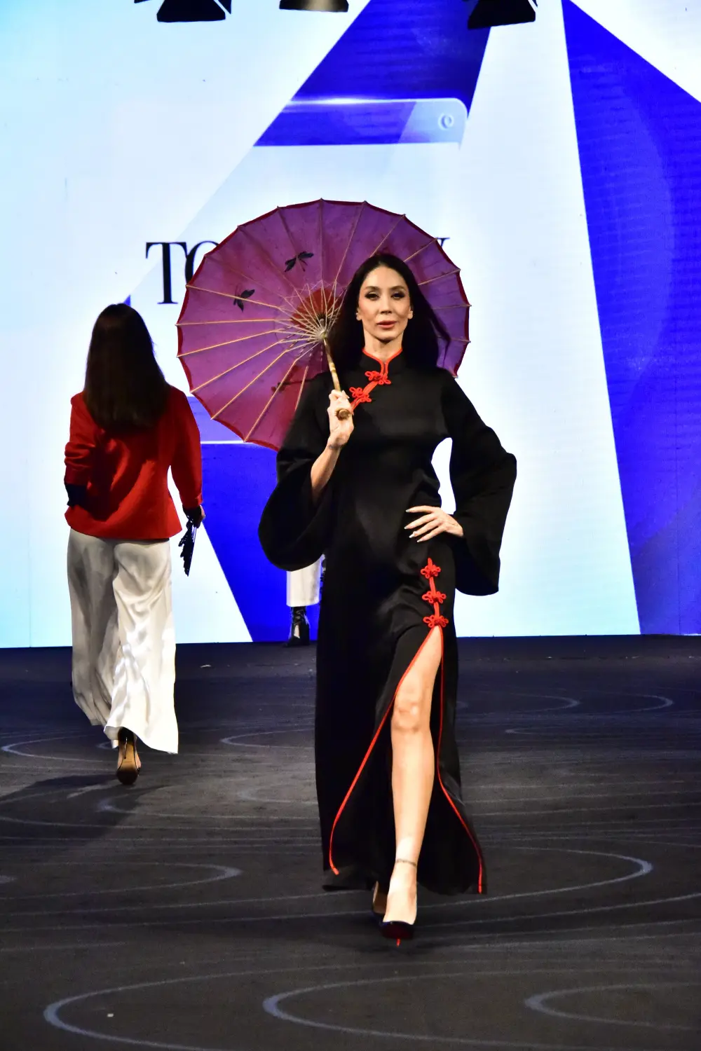 Merter'de moda şöleni başladı 7 ece gursel Merter'de moda şöleni başladı