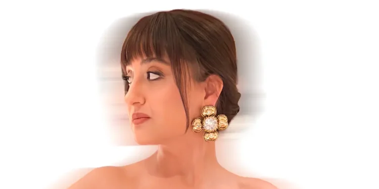 Ecem Erkek aşıklar için söyledi 3 Ecem Erkek aşıklar için söyledi