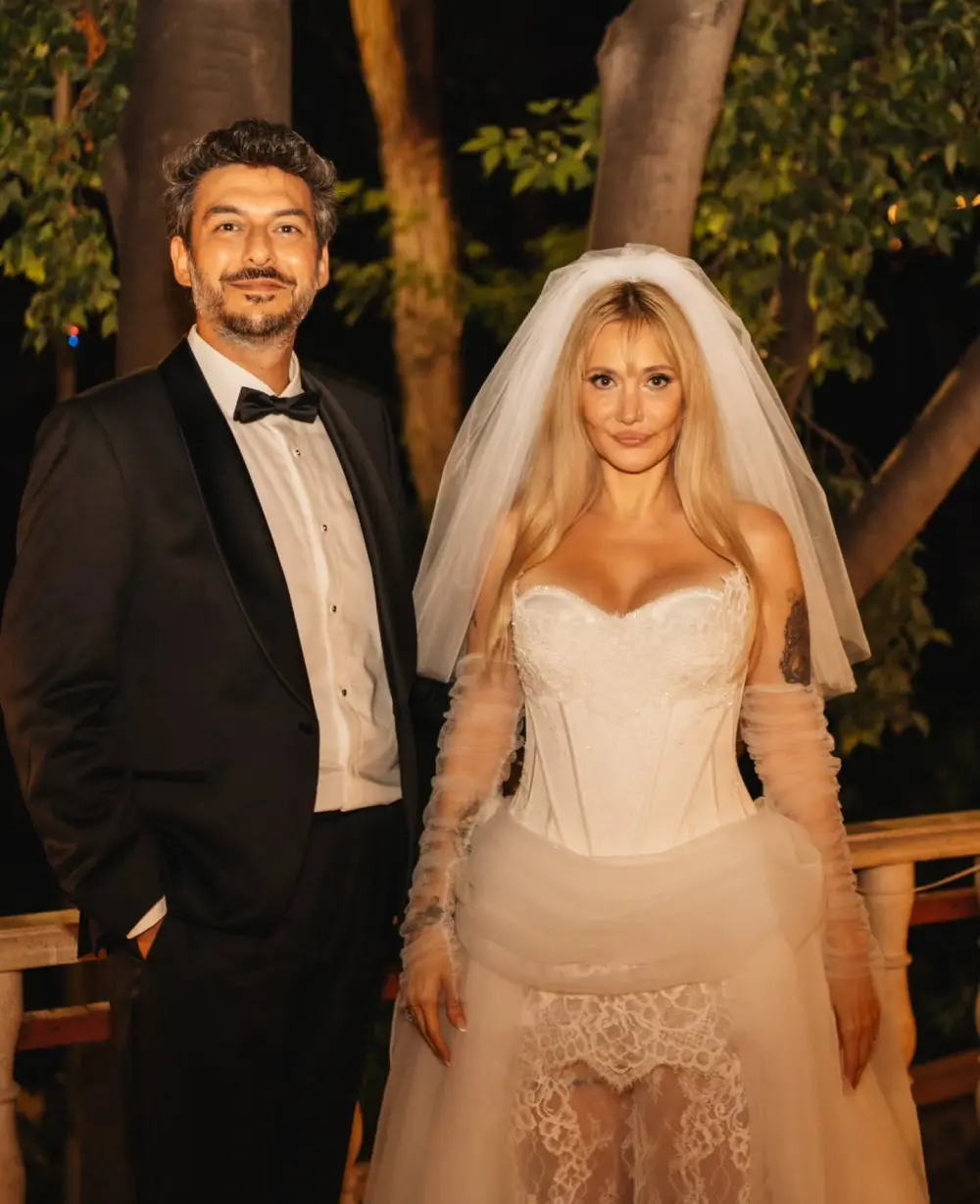 Şarkıcı Gökçe sessiz sedasız evlendi! 4 gokce nikah1 Şarkıcı Gökçe sessiz sedasız evlendi!