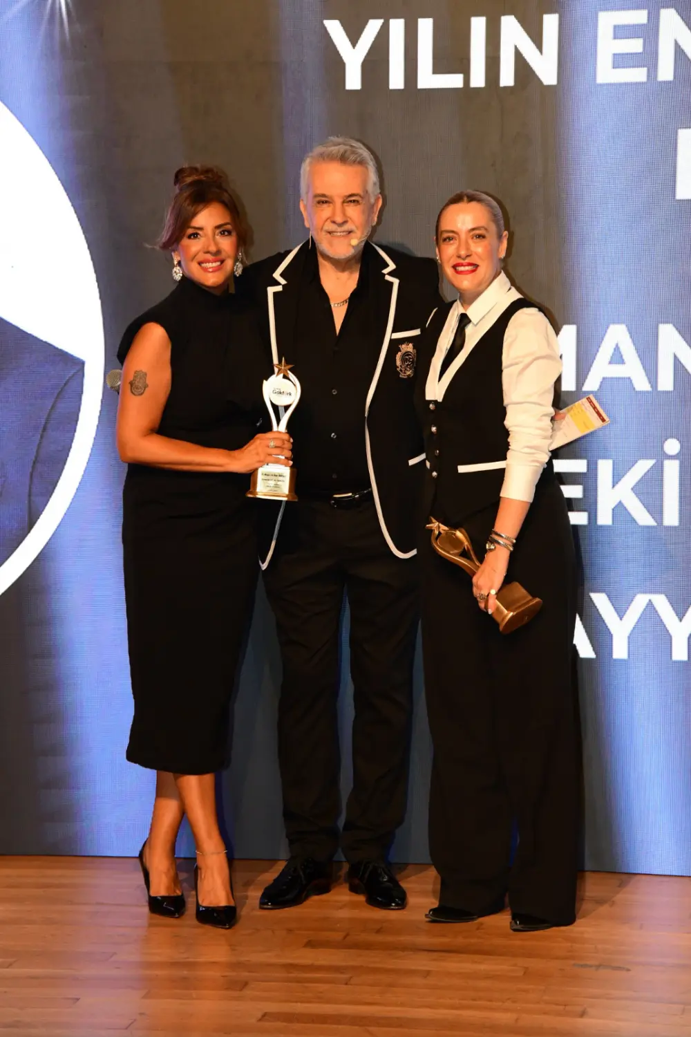 gokturk 2 Quality of Magazine’e 'Yılın En İyi Cemiyet Dergisi' ödülü