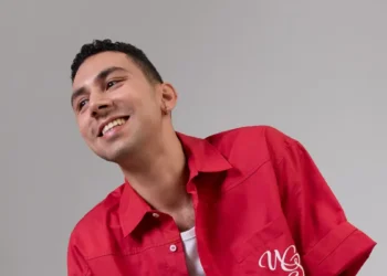 Kağan Kam’dan yeni tekli: Teninle Karışık