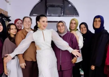 Karsu’ya memleketinden anlamlı jest