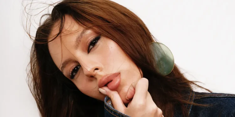 Laçin'in yeni EP'si dinleyiciyle buluştu 2 Laçin’in yeni EP’si dinleyiciyle buluştu