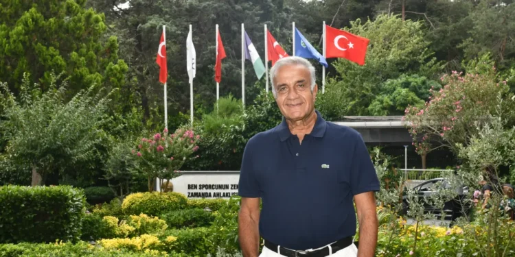 KBB'nin duayeni ve tenisin efendisi Prof. Dr. Mehmet Tınaz çok özel röportajıyla Quality Eylül sayımızda 6 KBB’nin duayeni ve tenisin efendisi Prof. Dr. Mehmet Tınaz çok özel röportajıyla Quality Eylül sayımızda