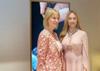 Meryem Uzerli, Ali Bin Luxury’nin özel davetiyle Doha’da