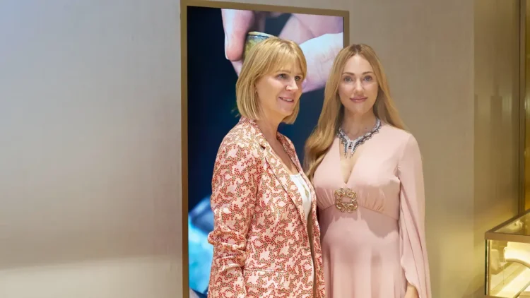 Meryem Uzerli, Ali Bin Luxury'nin özel davetiyle Doha'da 2 Meryem Uzerli, Ali Bin Luxury’nin özel davetiyle Doha’da