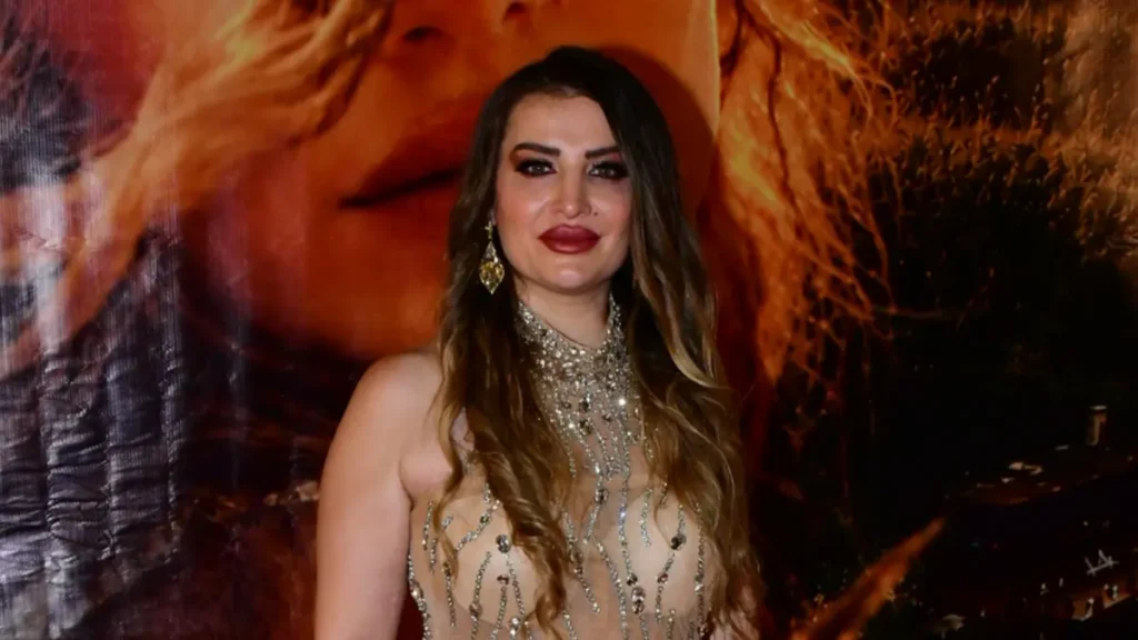 Meryem Sevilen'den yeni klibi 'Anne'ye özel lansman 2 meryem sevilen Meryem Sevilen'den yeni klibi 'Anne'ye özel lansman