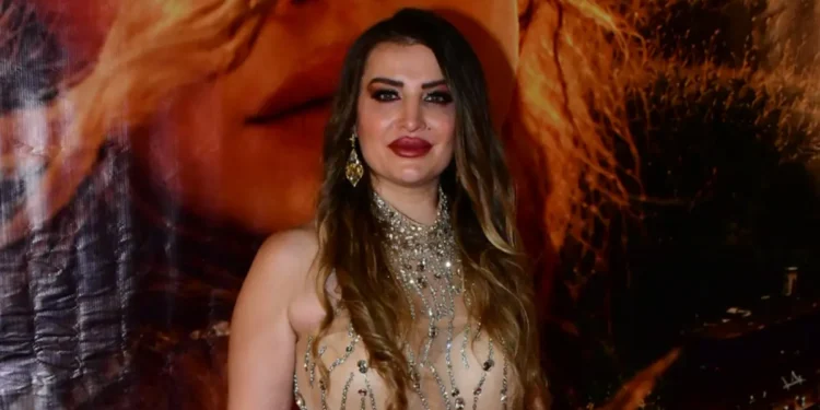Meryem Sevilen'den yeni klibi 'Anne'ye özel lansman 5 Meryem Sevilen’den yeni klibi ‘Anne’ye özel lansman