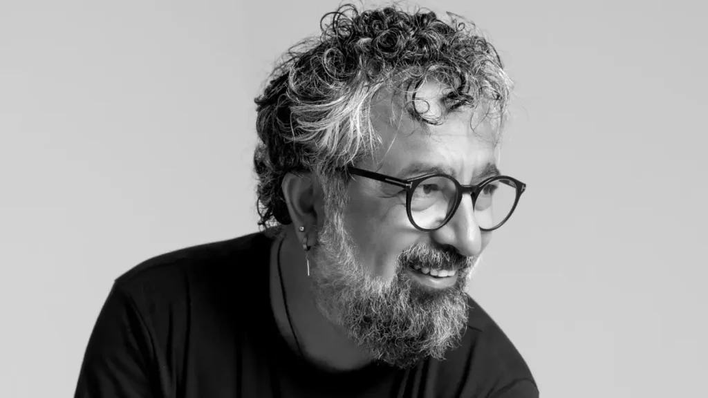 mustafa seven Mustafa Seven’ın 'Nasip' sergisi Londra'da sanatseverlerle buluşuyor