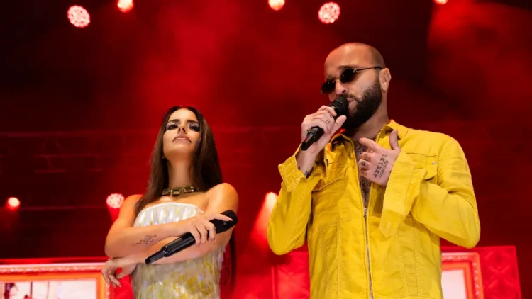 Simge'den sürprizlerle dolu bir gece 2 Simge’den sürprizlerle dolu bir gece