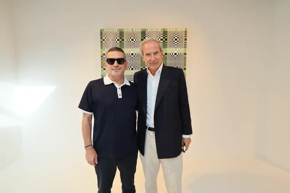 DG Art Gallery & Project, Simon de Pury’yi, özel bir Art Talk kapsamında Bodrum’da ağırladı 2 simon1 DG Art Gallery & Project, Simon de Pury’yi, özel bir Art Talk kapsamında Bodrum’da ağırladı