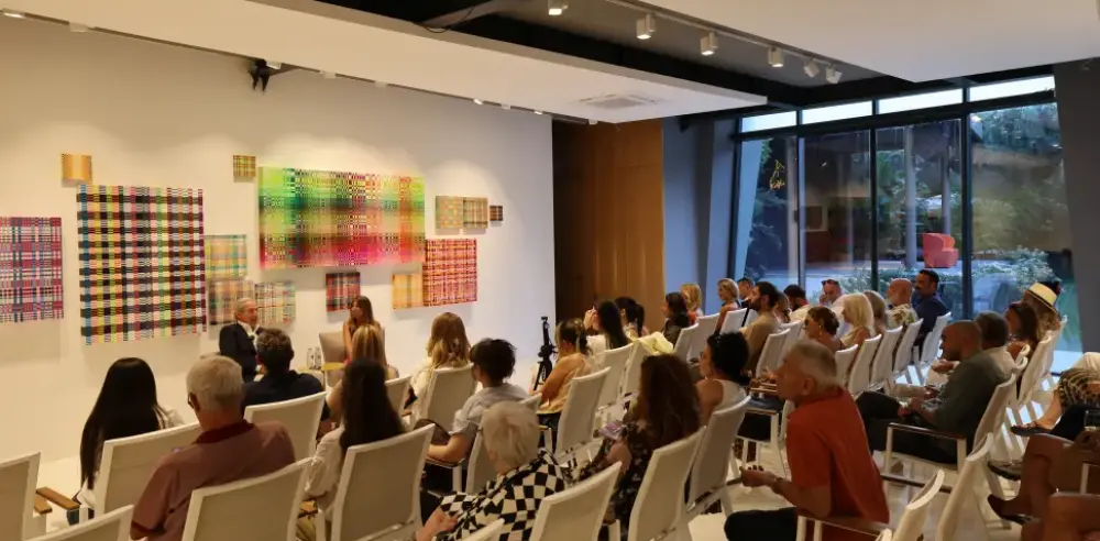 DG Art Gallery & Project, Simon de Pury’yi, özel bir Art Talk kapsamında Bodrum’da ağırladı 4 simon2 DG Art Gallery & Project, Simon de Pury’yi, özel bir Art Talk kapsamında Bodrum’da ağırladı