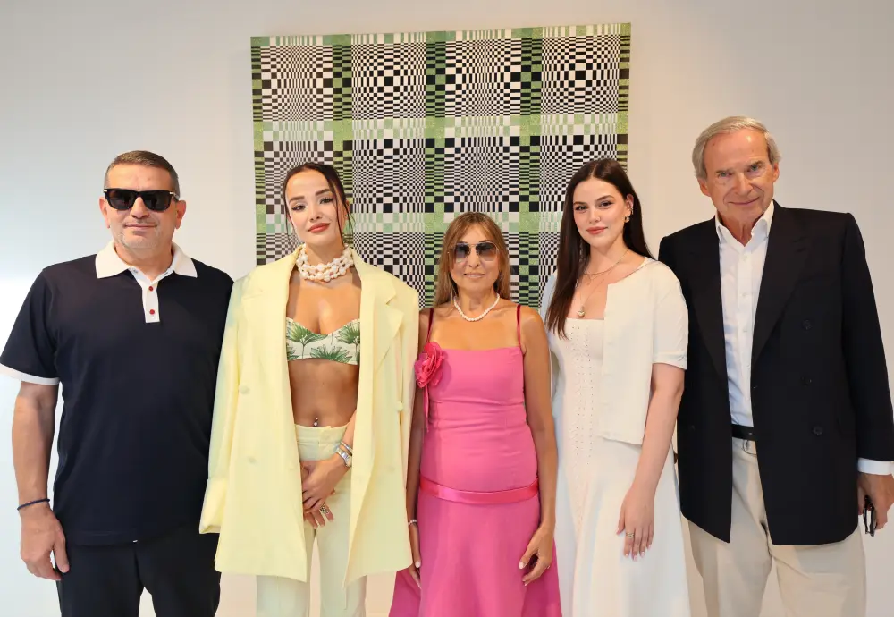 DG Art Gallery & Project, Simon de Pury’yi, özel bir Art Talk kapsamında Bodrum’da ağırladı 3 simon3 DG Art Gallery & Project, Simon de Pury’yi, özel bir Art Talk kapsamında Bodrum’da ağırladı