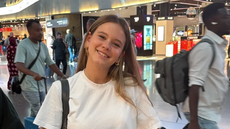 Su Atacan üniversite macerası için Londra'da 2 Su Atacan üniversite macerası için Londra’da