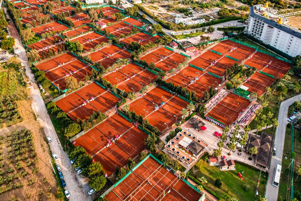 Ali Bey Hotels & Resorts’ta doğanın ritminde bir ekim 6 tenis Ali Bey Hotels & Resorts’ta doğanın ritminde bir ekim