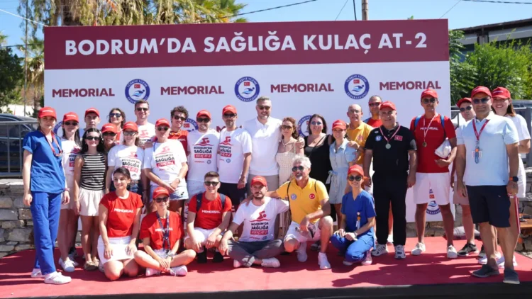 Bodrum’da sağlığa kulaç attılar