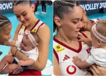 Yarı finale yükselen Filenin Sultanları galibiyeti minik hayranıyla kutladı