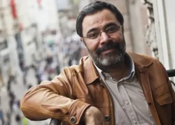 Ahmet Ümit’in yeni romanı “Roma’nın Beş Günü” ile Gece Yarısı Kütüphanesi’nde!