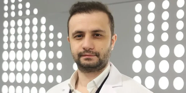 Medicana Ataşehir Hastanesi Genel Cerrahi Uzmanı Op. Dr. Cem Ilgın Erol rektal kanamaların önemini anlattı