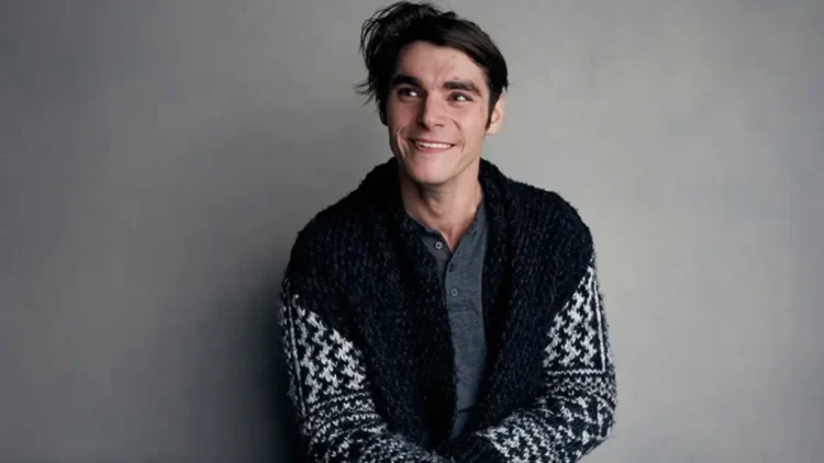 RJ Mitte 34 yaşında hayatını kaybetti 1 RJ Mitte 34 yaşında hayatını kaybetti