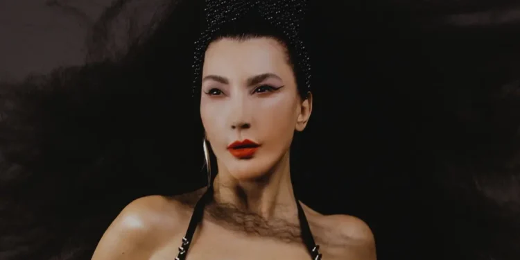 Hande Yener, Almanya’da dev orkestrayla sahne alacak! 3 Hande Yener, Almanya’da dev orkestrayla sahne alacak!