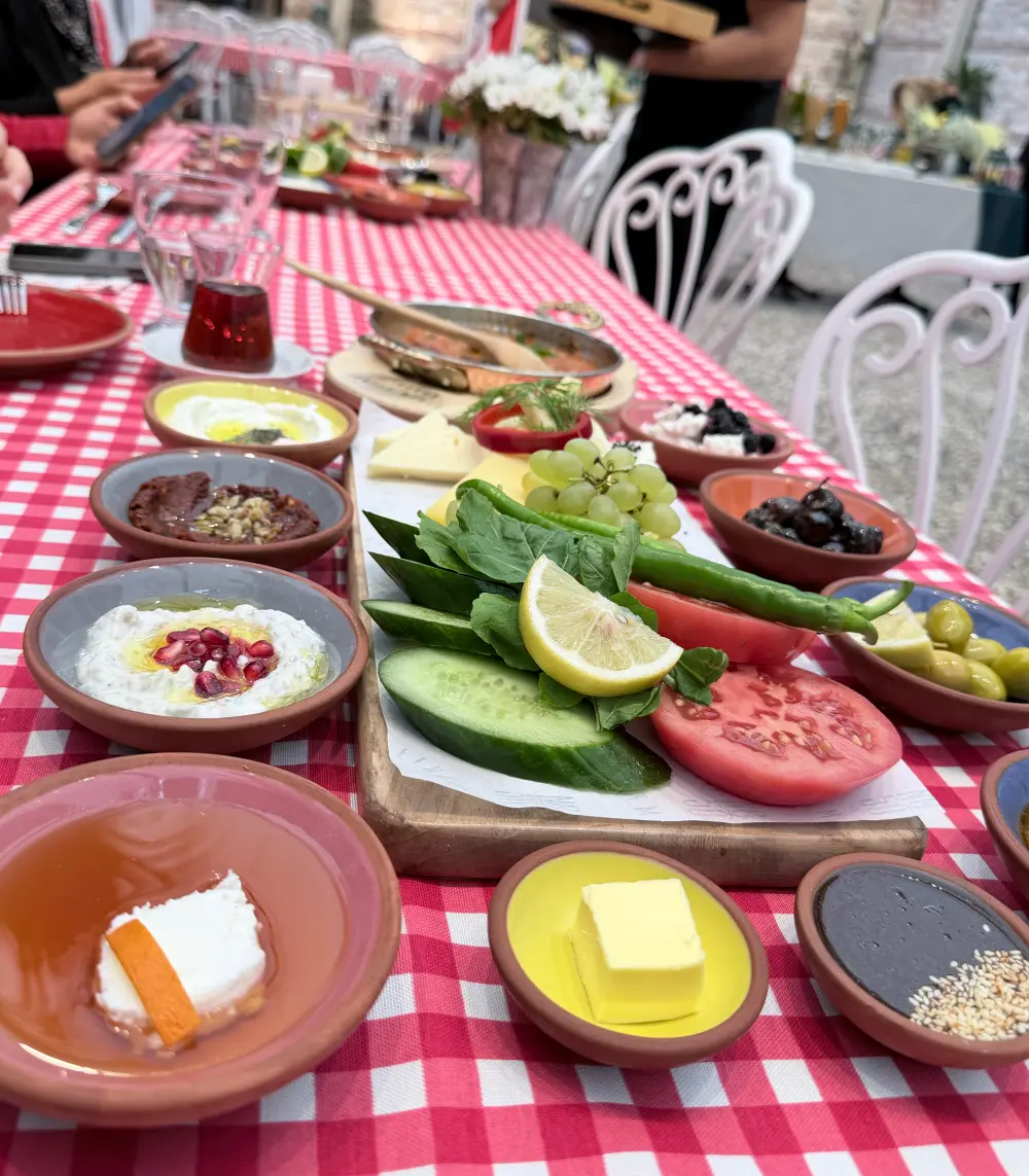 IMG 2104 Yedi bölgenin lezzetleri Cumhuriyet Sofrası’nda buluştu