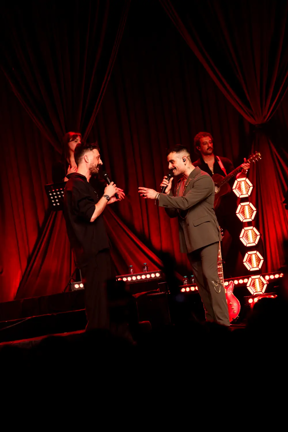 MERTCARIM GOKHANTURKMEN1 1 Mert Carim&Gökhan Türkmen Hiçin Biri "Live" düetinde buluştular