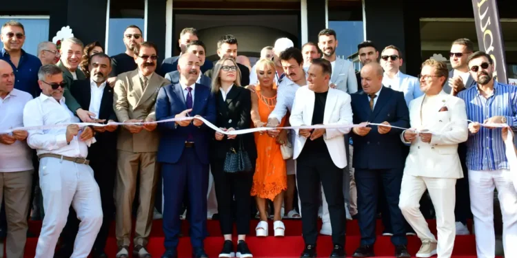 By Mustafa ve Şamdancı’nın Gaziantep açılışından çok özel anlar Quality'de 4 By Mustafa ve Şamdancı’nın Gaziantep açılışından çok özel anlar Quality’de