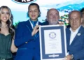 Zeytin Festivali'nde dünya rekoru kırıldı 18 Zeytin Festivali’nde dünya rekoru kırıldı