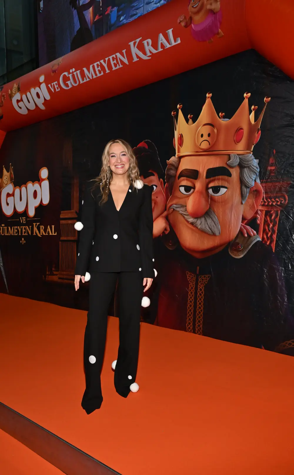 gupse 'Gupi ve Gülmeyen Kral'a festival gibi gala
