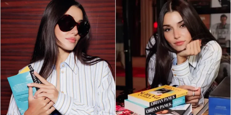 Hande Erçel defileye Orhan Pamuk eserleriyle katıldı