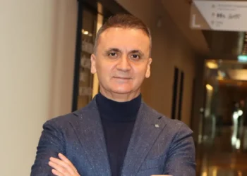 Elektronik sigara kullanan gençlerde ritim bozukluğu olasılığı daha yüksek