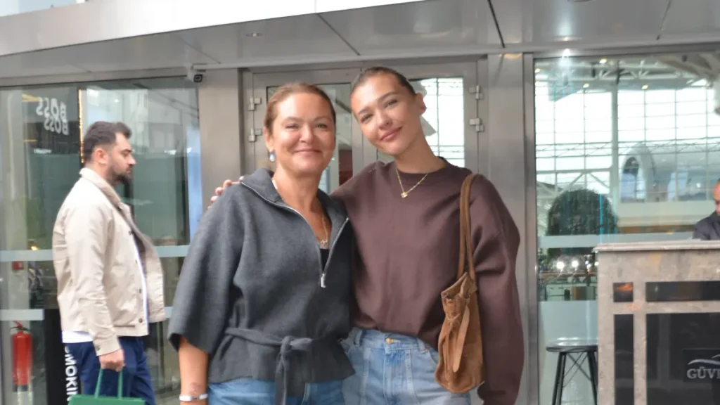 Melisa Döngel'den Murda ile aşk iddialarına yanıt 1 melisa dongel Melisa Döngel'den Murda ile aşk iddialarına yanıt