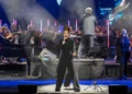 SenfoNil’in ilk konserinde İzmir Açıkhava’da izdiham yaşandı 14 SenfoNil’in ilk konserinde İzmir Açıkhava’da izdiham yaşandı