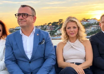 TABA-AmCham üyeleri panel sonrası boğaz turu yaptı
